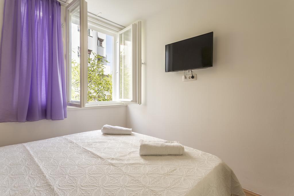 Apartment Petro Oldtown สปลิท ภายนอก รูปภาพ